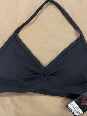 Keep that pump define sport bra